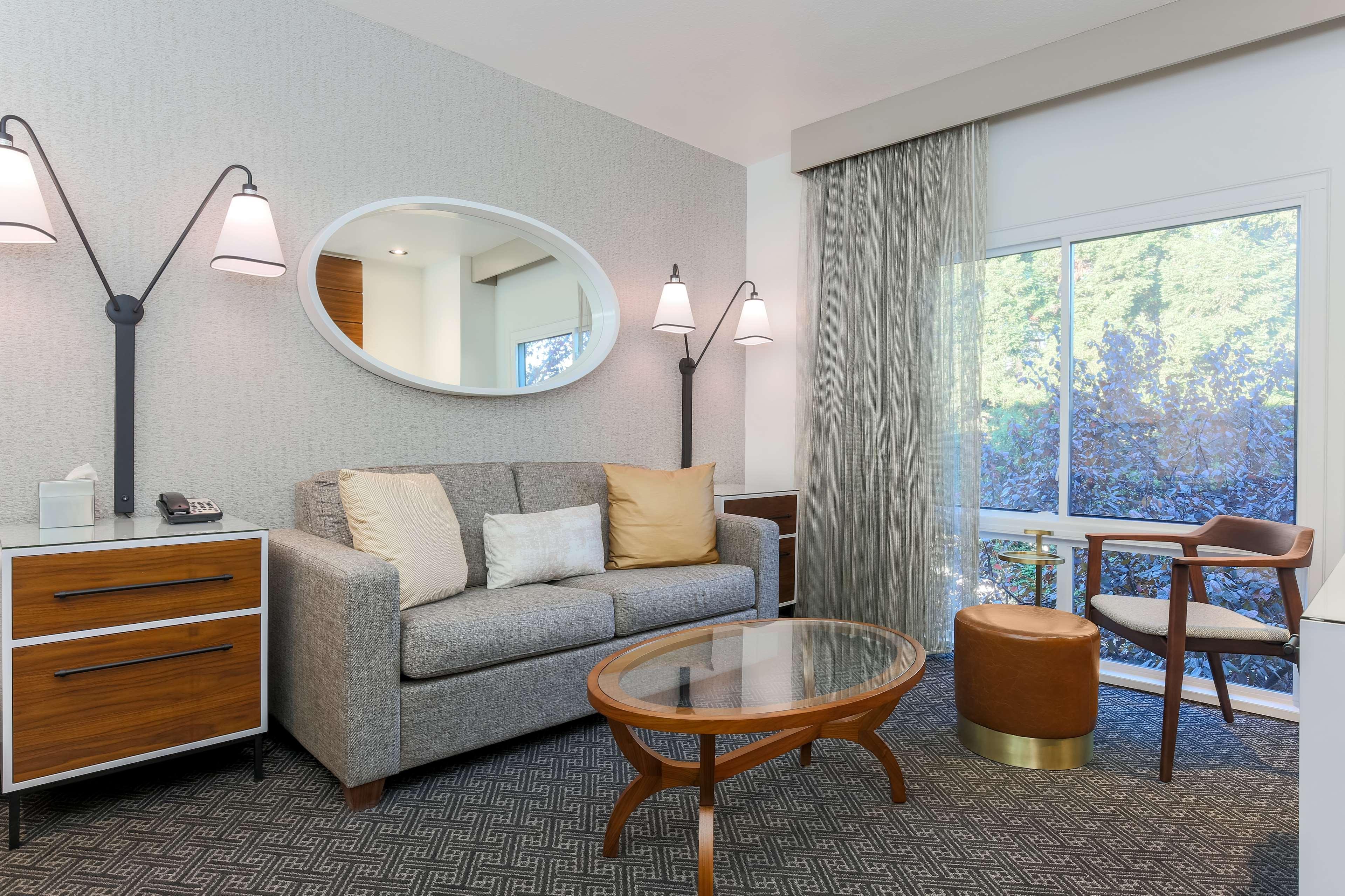 Doubletree Suites By Hilton Hotel Sacramento - Ранчо Кордова Экстерьер фото