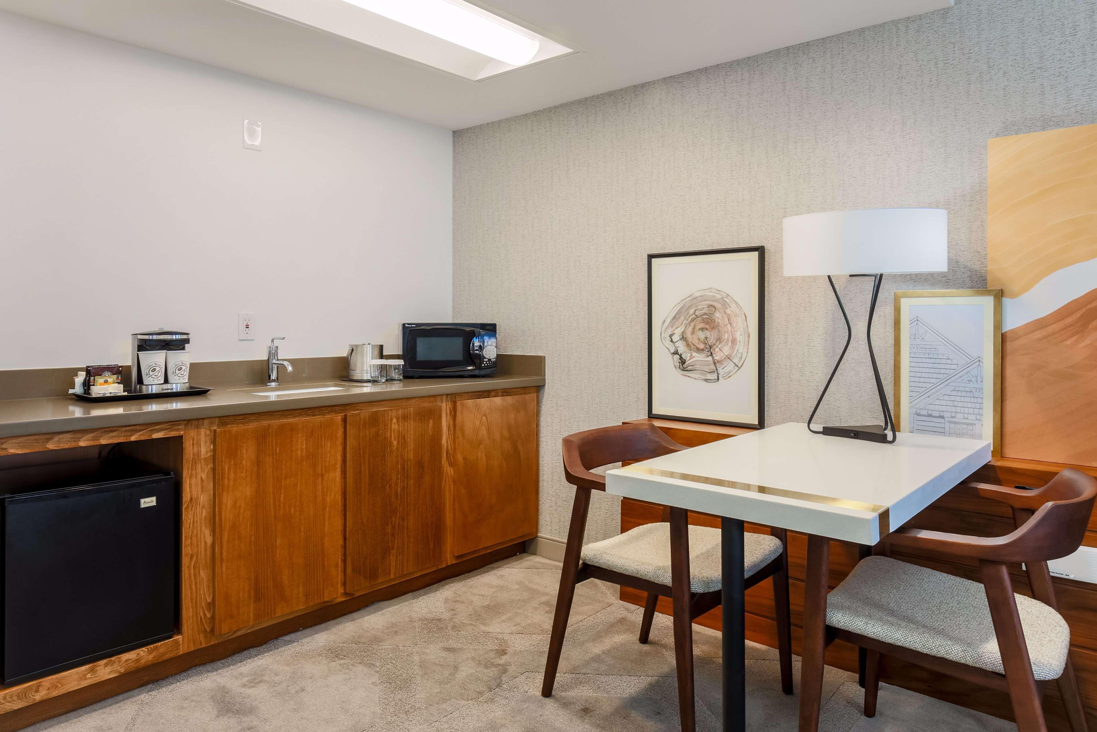 Doubletree Suites By Hilton Hotel Sacramento - Ранчо Кордова Экстерьер фото