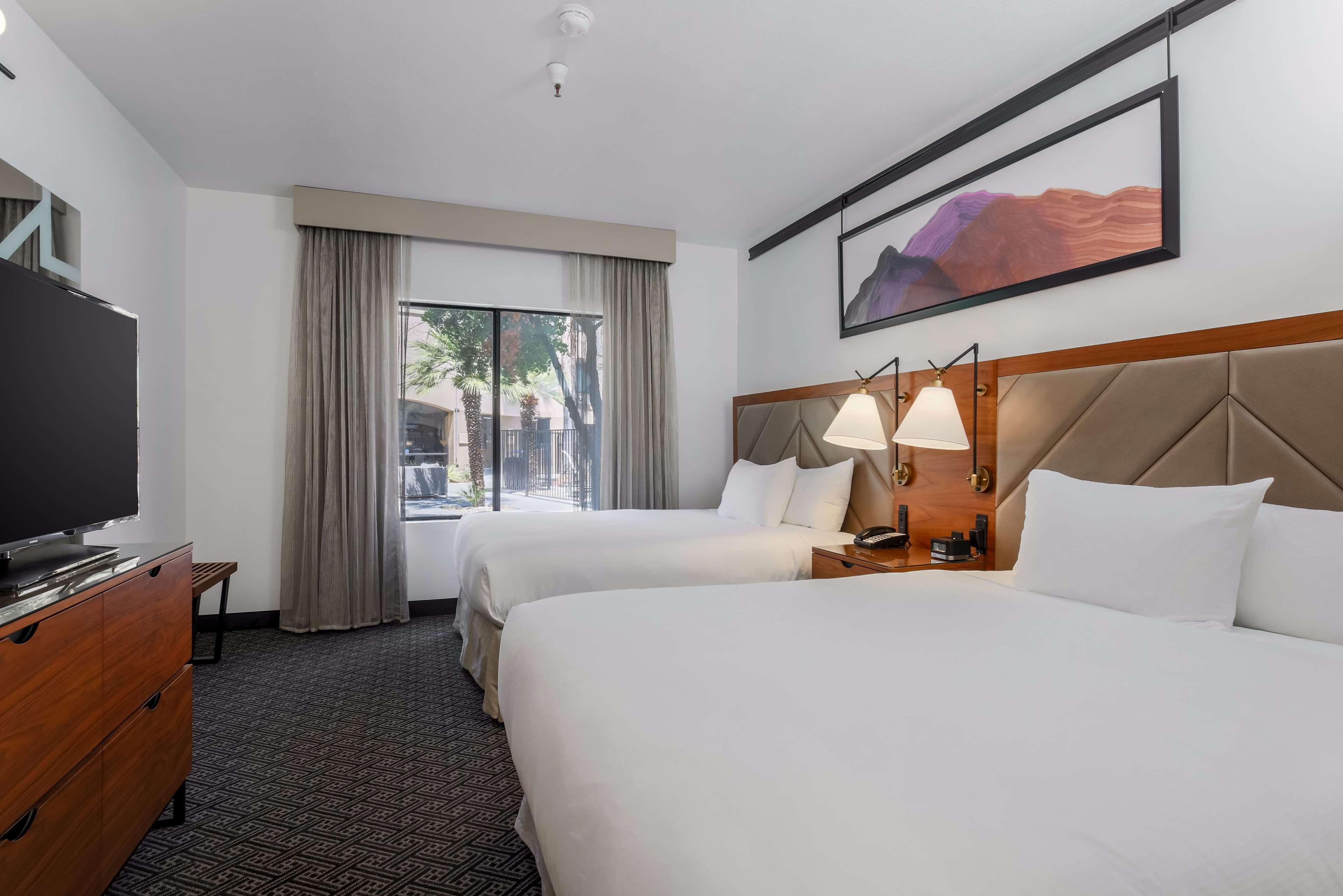 Doubletree Suites By Hilton Hotel Sacramento - Ранчо Кордова Экстерьер фото
