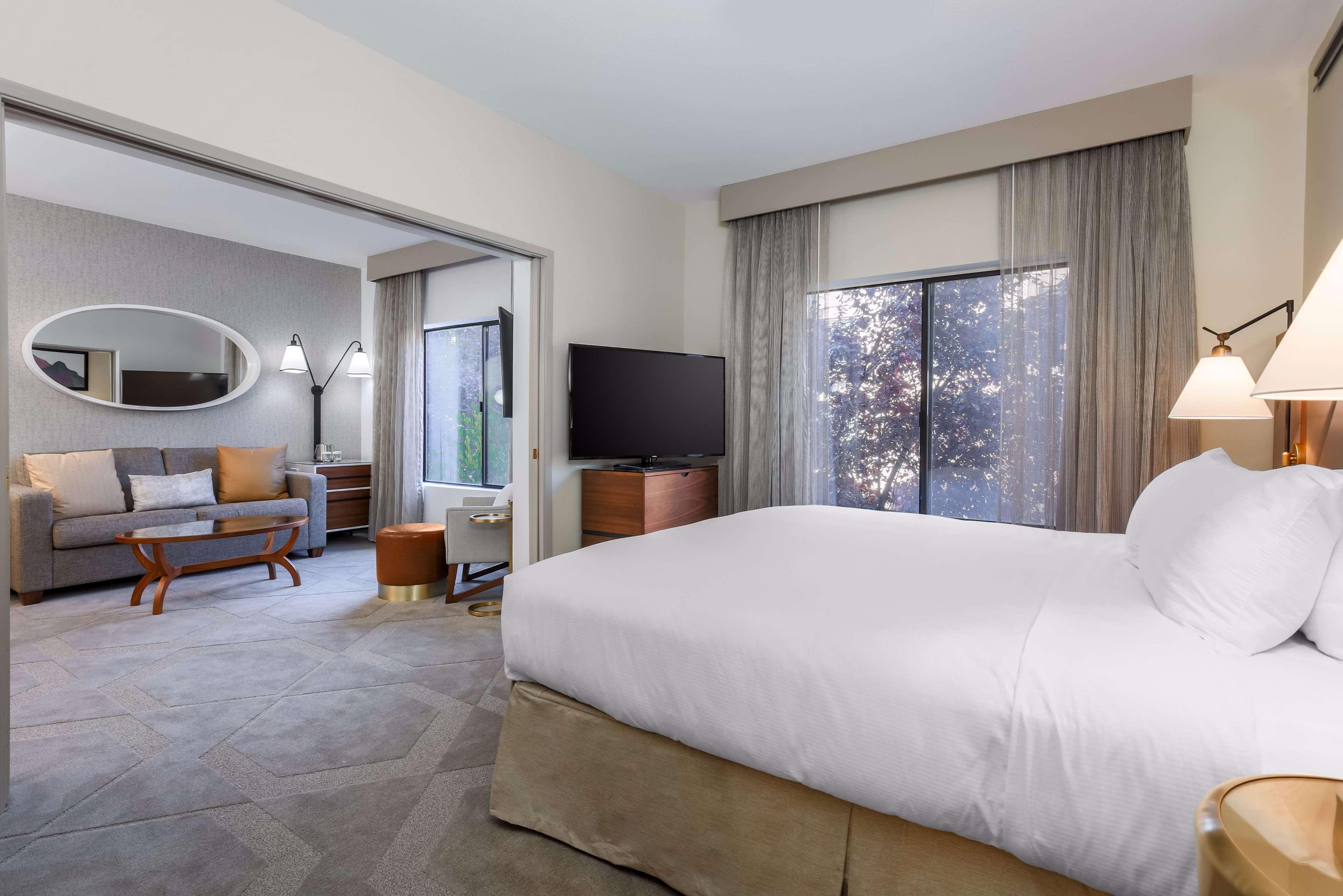 Doubletree Suites By Hilton Hotel Sacramento - Ранчо Кордова Экстерьер фото