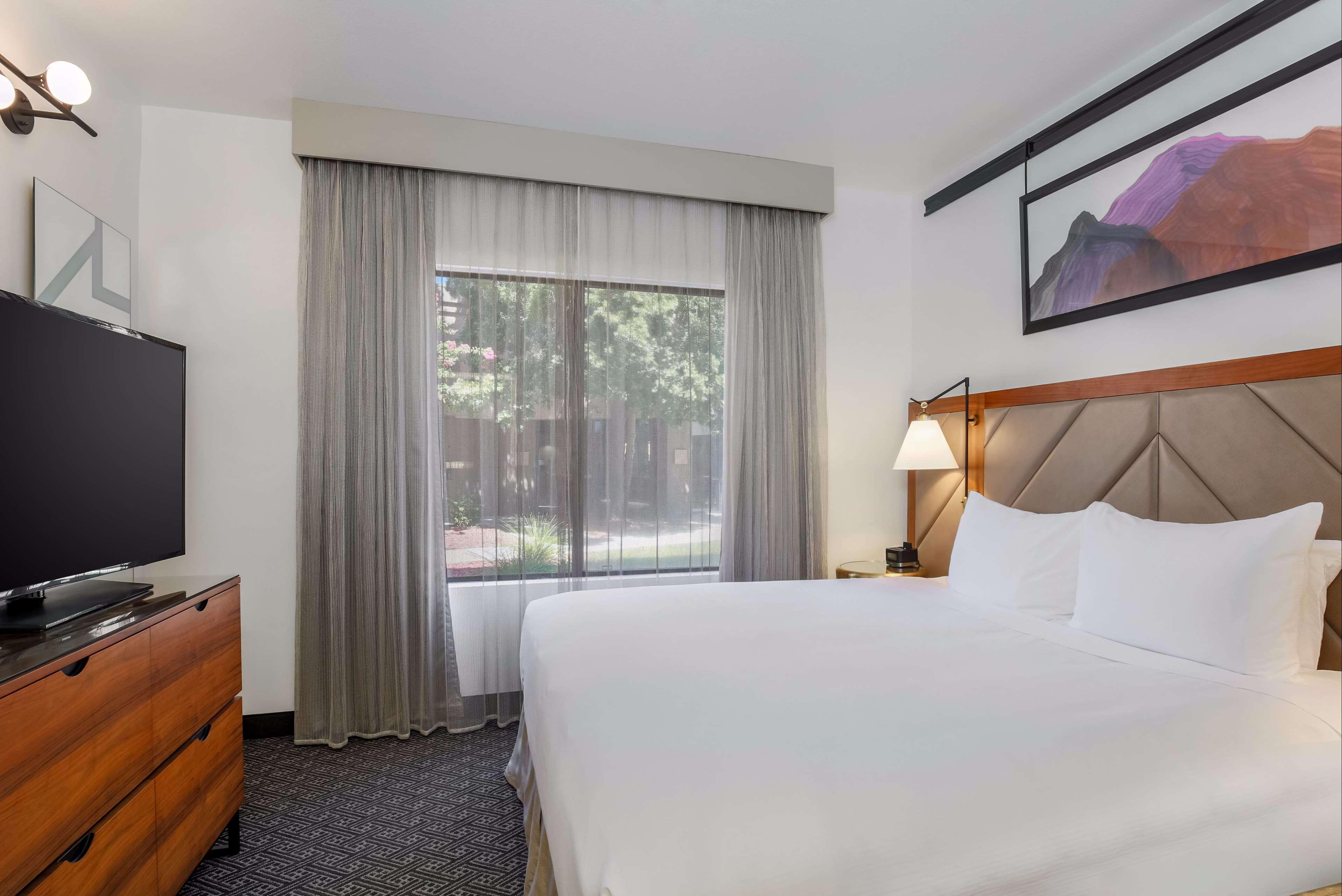 Doubletree Suites By Hilton Hotel Sacramento - Ранчо Кордова Экстерьер фото